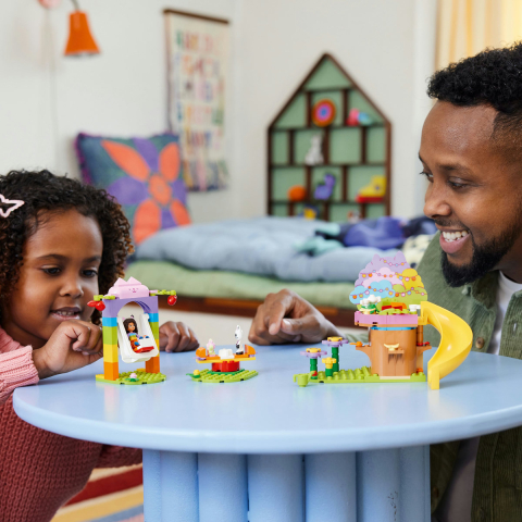 Petrecerea in gradina [4]