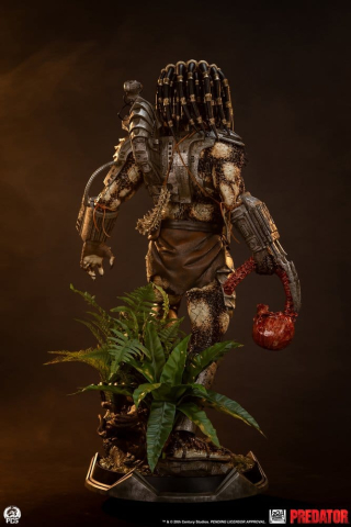 Predator Statue 1/2 Predator 117 cm [11]