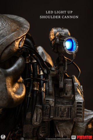 Predator Statue 1/2 Predator 117 cm [21]