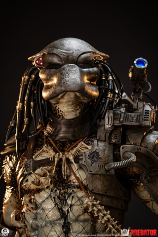 Predator Statue 1/2 Predator 117 cm [20]