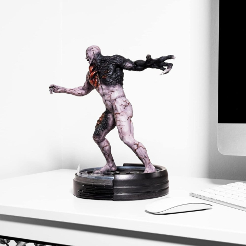 Collectibles - Resident Evil Statue Tyrant