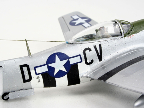 Revell Model Set – North American P-51D Mustang (1:72) [4]