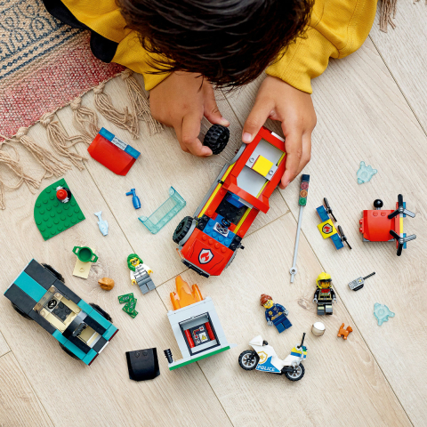 Salvarea de incendiu si urmarirea politiei [3]