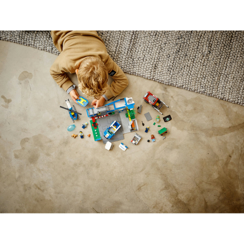 Sectia de politie [4]