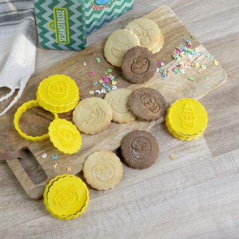 Casa si Cadouri - Sesame Street Cookie Cutter Set