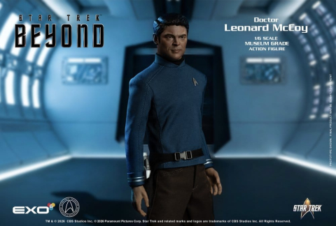 Star Trek Beyond Action Figure 1/6 Dr. 'Bones' McCoy 30 cm [2]