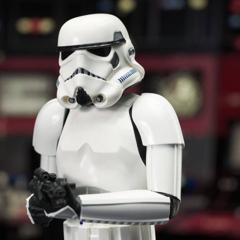 Star Wars Episode IV Milestones Statue 1/6 Han Solo (Stormtrooper Disguise) 40th Anniversary Exclusive 30 cm [14]