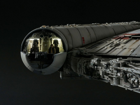 PRECOMENZI - Star Wars Episode IV Perfect Grade Plastic Model Kit 1/72 Millennium Falcon 48 cm