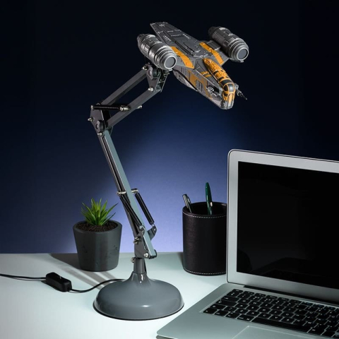 PRECOMENZI - Star Wars: The Mandalorian Desk Lamp Razor Crest Posable
