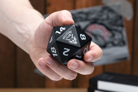 Stranger Things 5 Stress Ball Hellfire Club D20 [2]