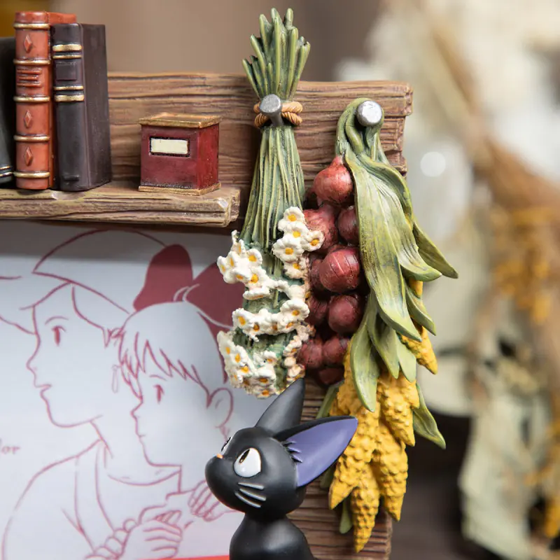 Noutati - Studio Ghibli Kiki's Delivery Service - Diorama cu Rama Foto Casa lui Kiki