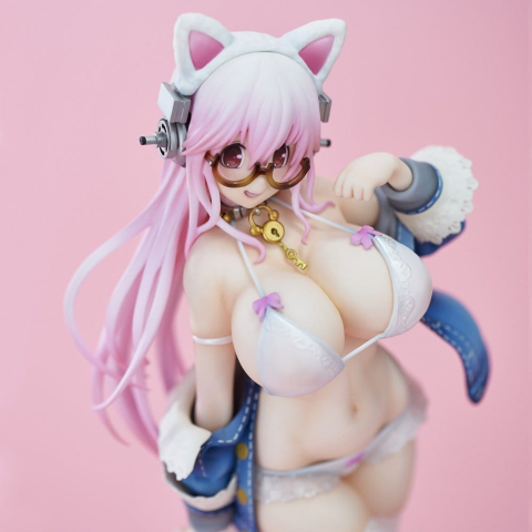 PRECOMENZI - Super Sonico PVC Figure White Cat Ver. (Reissue) 27 cm
