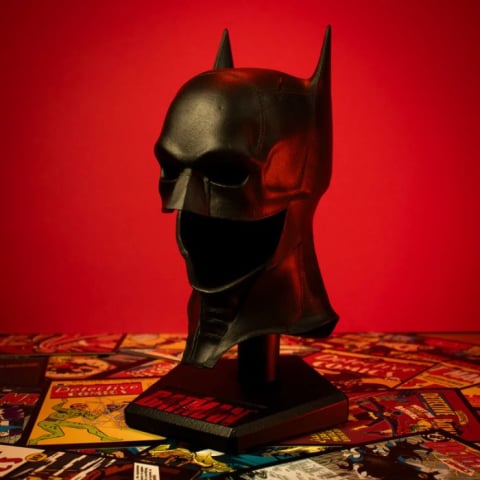 Geek Stuff - The Batman Bat Cowl Replica Limited Edition