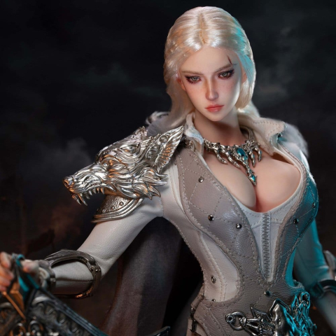 The Girl Under Wolf's Ward Action Figure 1/6 Alina (Silver) 30 cm [3]