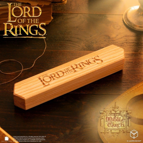 PRECOMENZI - The Lord of the Rings Wooden Dice Box Larch