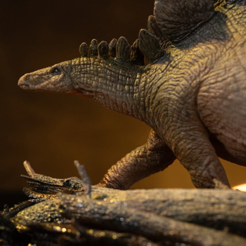 The Lost World: Jurassic Park Icons Statue Stegosaurus 18 cm [4]
