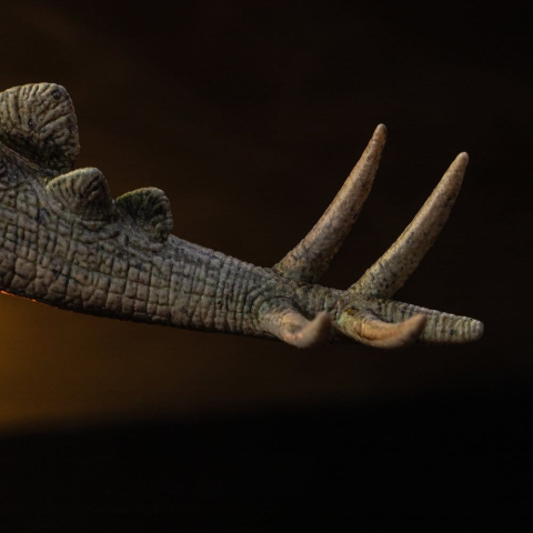 The Lost World: Jurassic Park Icons Statue Stegosaurus 18 cm [9]