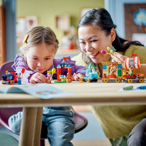 Tren aniversar Disney [4]