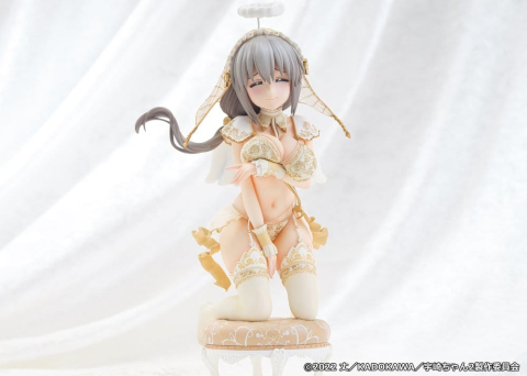 Uzaki-chan Wants to Hang Out! PVC Statue 1/7 Tsuki Uzaki Angel Ver. 19 cm [8]