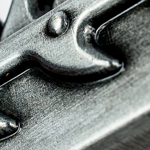 Warhammer 40,000 Bottle Opener Chaos Chainsword [5]