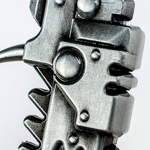 Warhammer 40,000 Bottle Opener Chaos Chainsword [6]