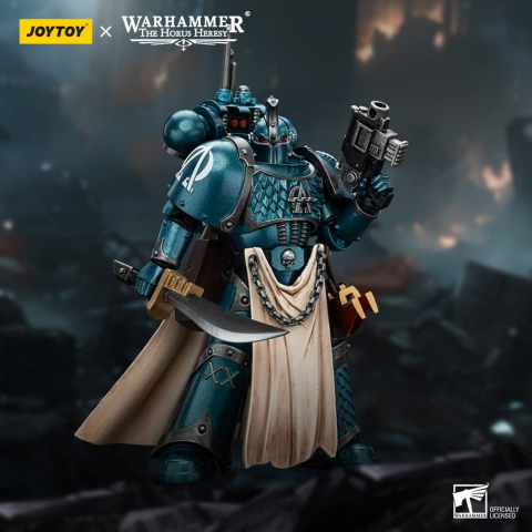 PRECOMENZI - Warhammer The Horus Heresy Action Figure Alpha Legion Praetor with Power Sword 13 cm