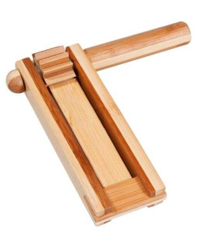 Jocuri si jucarii - Zornaitoare mare din bambus, Fridolin