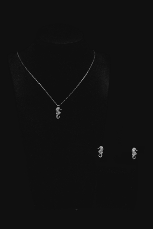 SETURI - Set bijuterii „Seahorse Elegance” – colier și cercei Leyla’s Brilliance