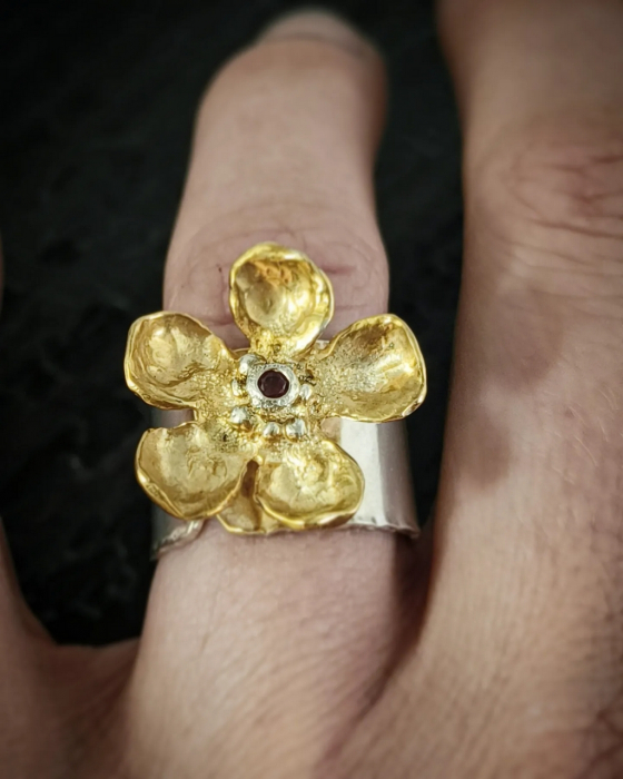Flower ring [5]