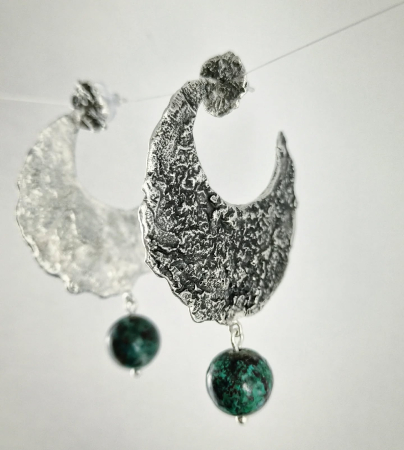 cercei argint patinat si turquaz de nepal lucrati manual în Cluj  bijuterie unicat din argint colecția LAVA Liana Jewelry  inel texturat cu detalii din argint și România [4]