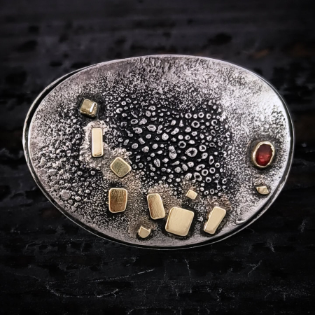 inel de argint si aur'' Vulcanic Dream'' cu rubin și diamant brut [1]