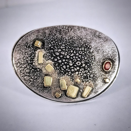 inel de argint si aur'' Vulcanic Dream'' cu rubin și diamant brut [7]