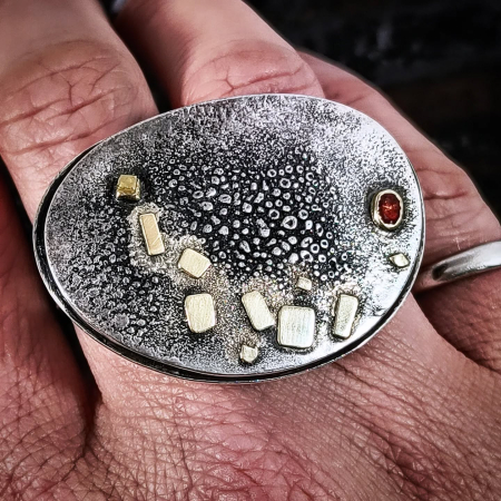 inel de argint si aur'' Vulcanic Dream'' cu rubin și diamant brut [4]