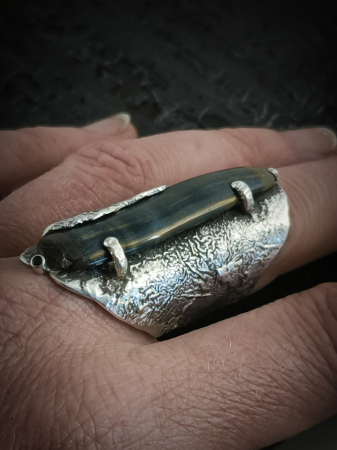 inel ''Antic '' bijuterie uncat cu granat si ochi de soim [5]