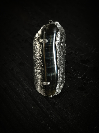 Inele - inel ''Antic '' bijuterie uncat cu granat si ochi de soim