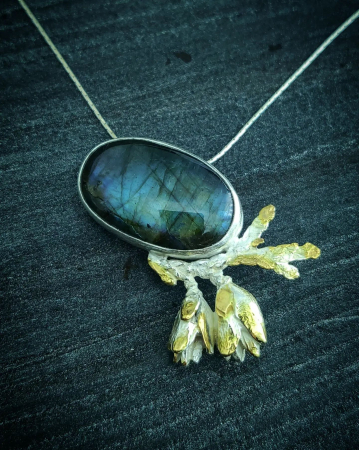 PANDANTIVE - Structuri aurii