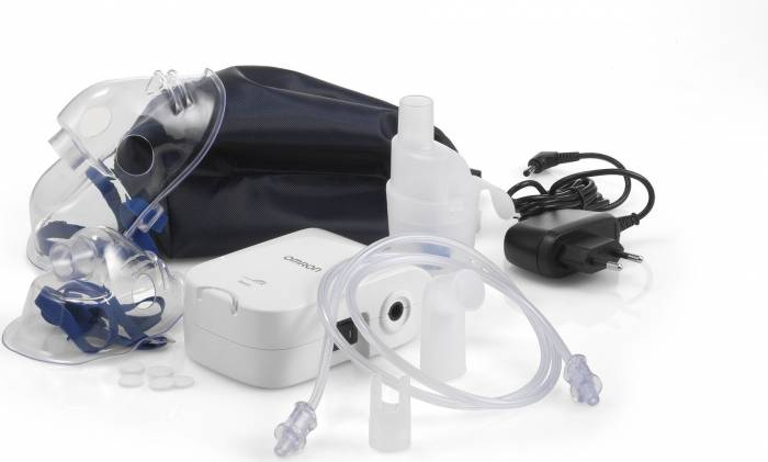 Aparat aerosoli portabil C803 de la Omron ce poate fi tinut in mana, nu face zgomot mult si poate fi utilizat de adulti si copii. [7]