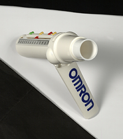 Peak Flow Meter (spirometru portabil) Omron PFM20, destinat monitorizarii precise a volumului maxim de aer respirat [4]