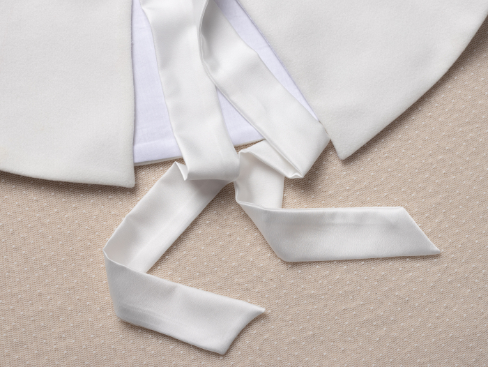 alt= ”Rochita de botez Agatha pentru fetite” [19]