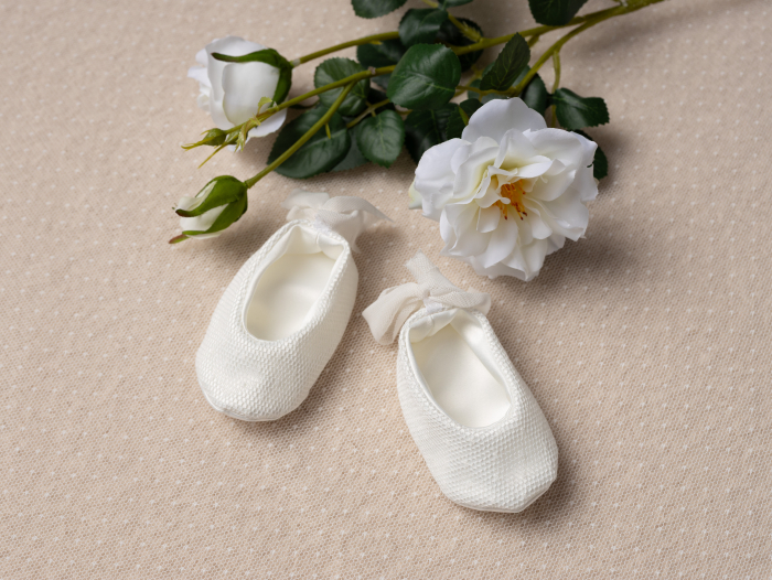 alt= ”Rochita de botez Agatha pentru fetite” [10]