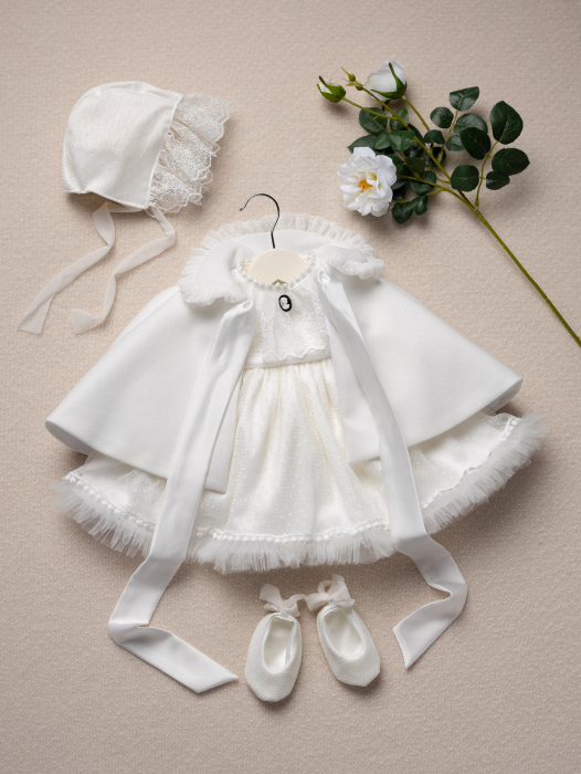 alt= ”Rochita de botez Agatha pentru fetite” [20]