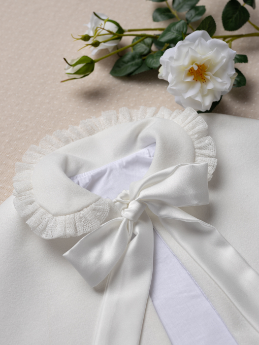 alt= ”Rochita de botez Agatha pentru fetite” [24]