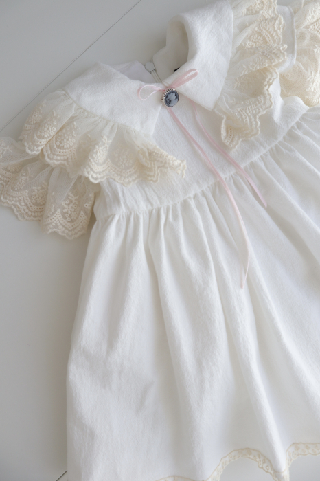 Rochita botez materiale premium Fleur de Lin [3]