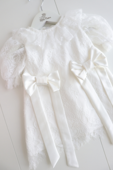 Rochiță Ivory Heirloom din Dantelă Chantilly | Personalizabilă | Little Claire [3]
