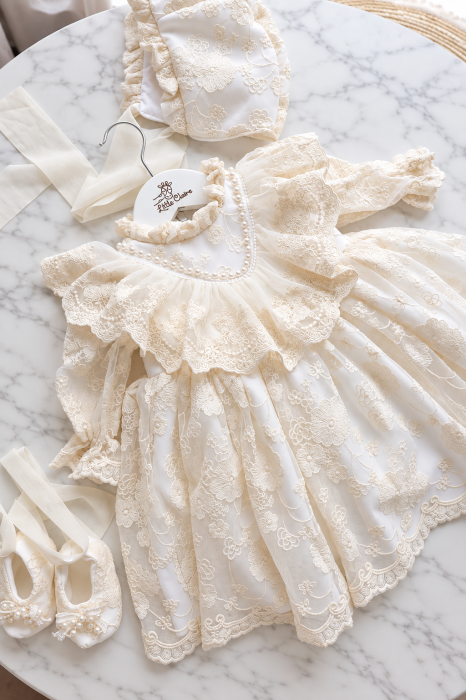 Rochiță de botez Florentine Ivory – tull brodat floral și perle [5]
