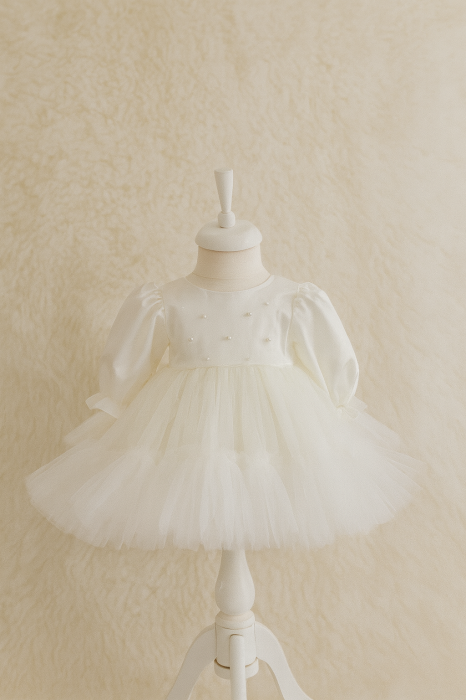 Rochita Melania White [3]