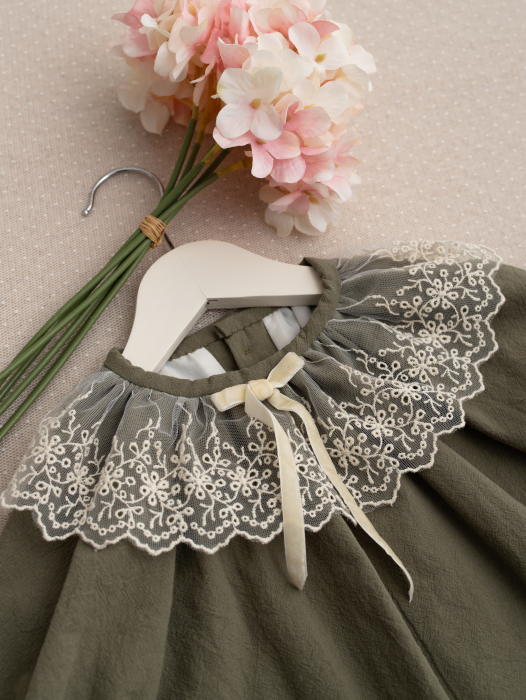 Rochita pentru fetite Iris olive din bumbac prespalat [6]