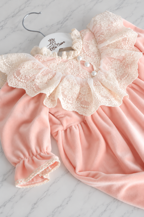 Salopeta eleganta pentru fetite Leonora-catifea piersicuta si dantela ivory -Little Claire [3]
