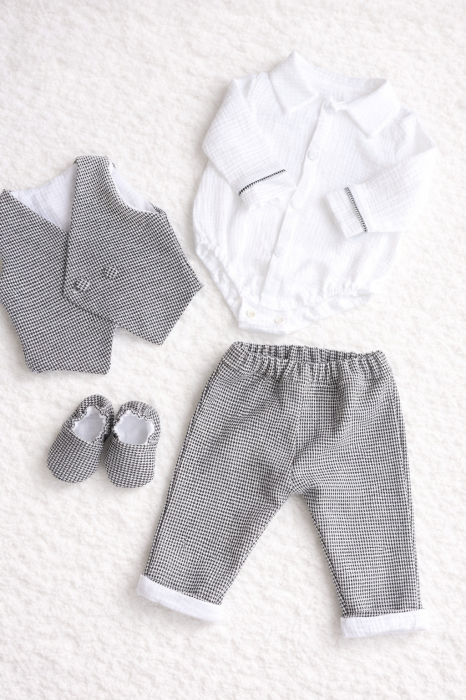 Set botez baietei Eden ; Costumas 3 piese si trusou muselina [3]