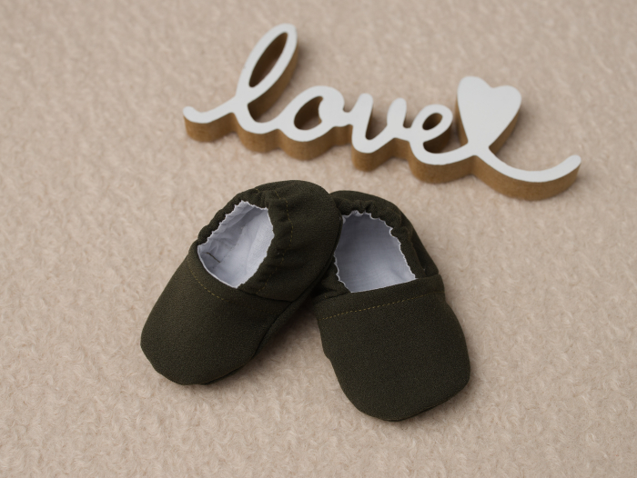 Set Botez Băieți Personalizat Liam– Costum cu Bretele, Cufăr Catifea & Trusou Muselină OEKO-TEX® [5]